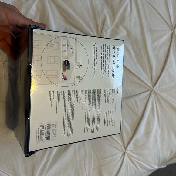 Eero Pro 6 mesh Wi-Fi 6 router - Picture 15 of 15